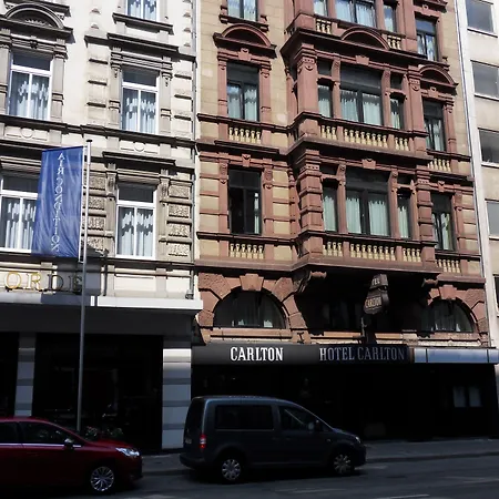 Carlton Hotel 3*