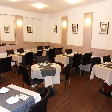 Carlton 3* Frankfurt am Main